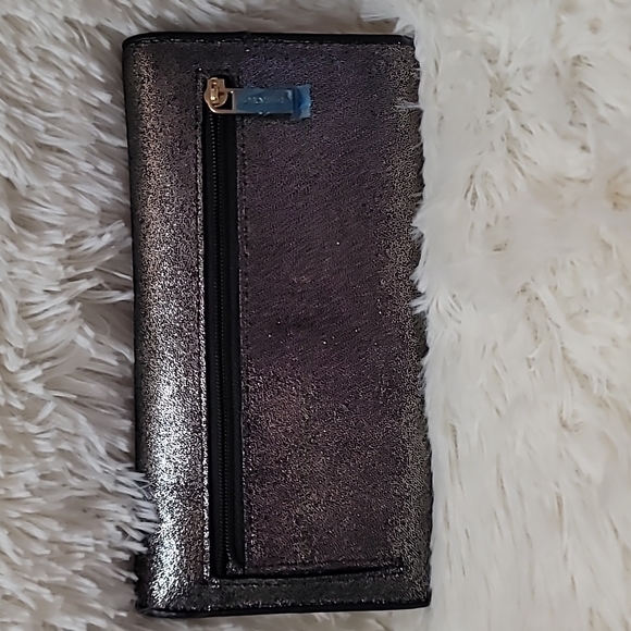 Womens wallet, Danier,  Leather - Picture 9 of 11